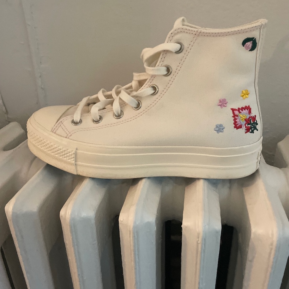 Embroidered Converse All-Star